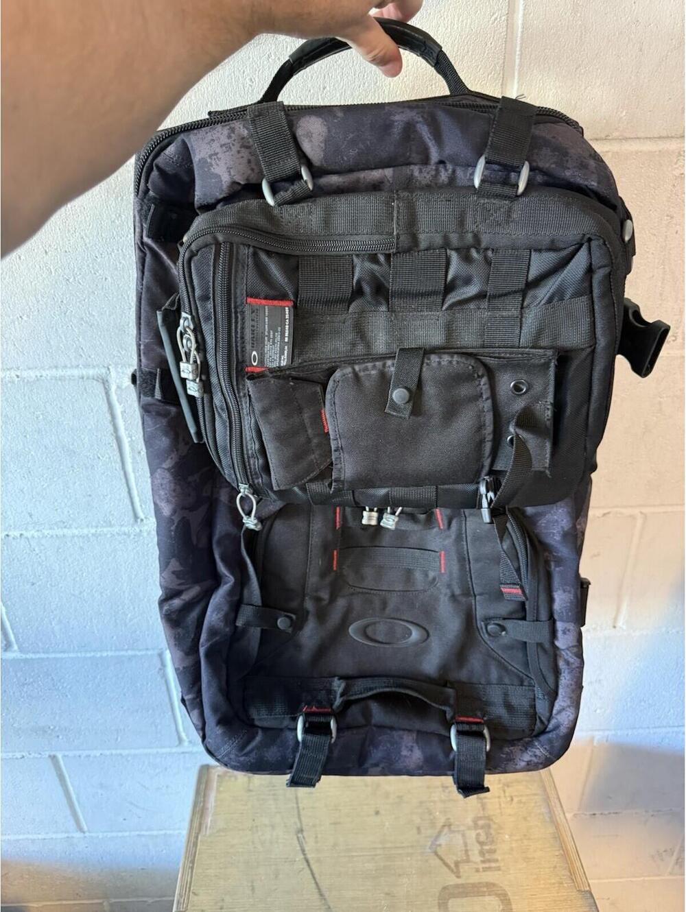 Oakley Tactical Field Gear Rolling Luggage Bag Night Camo RARE